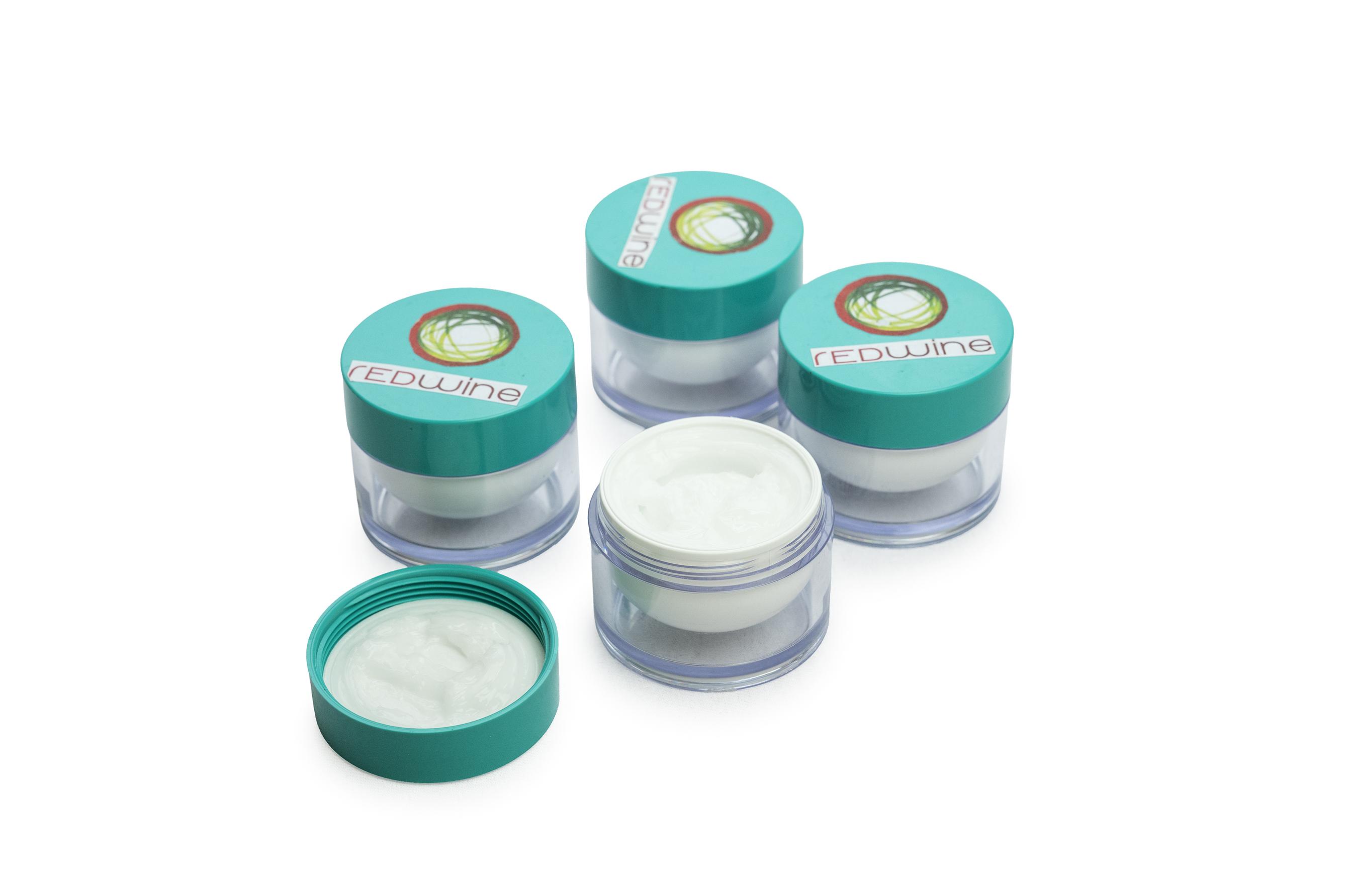 REDWINE cosmetics02.jpg