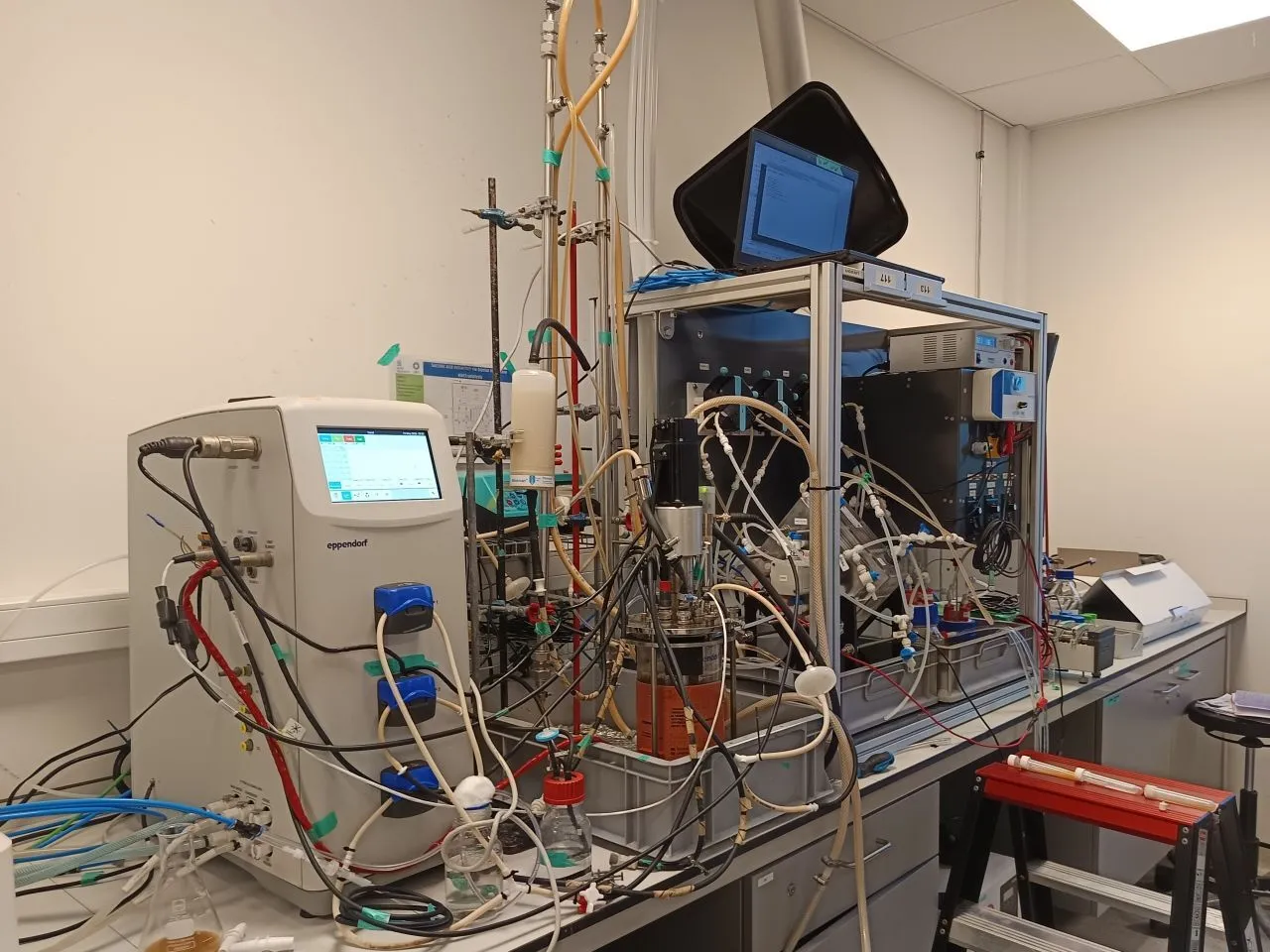 EDBM Small-Scale Unit in the Lab