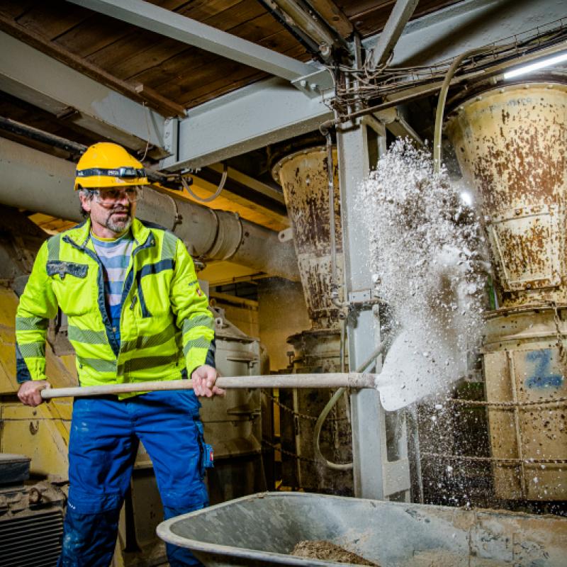 prodcution worker in factory