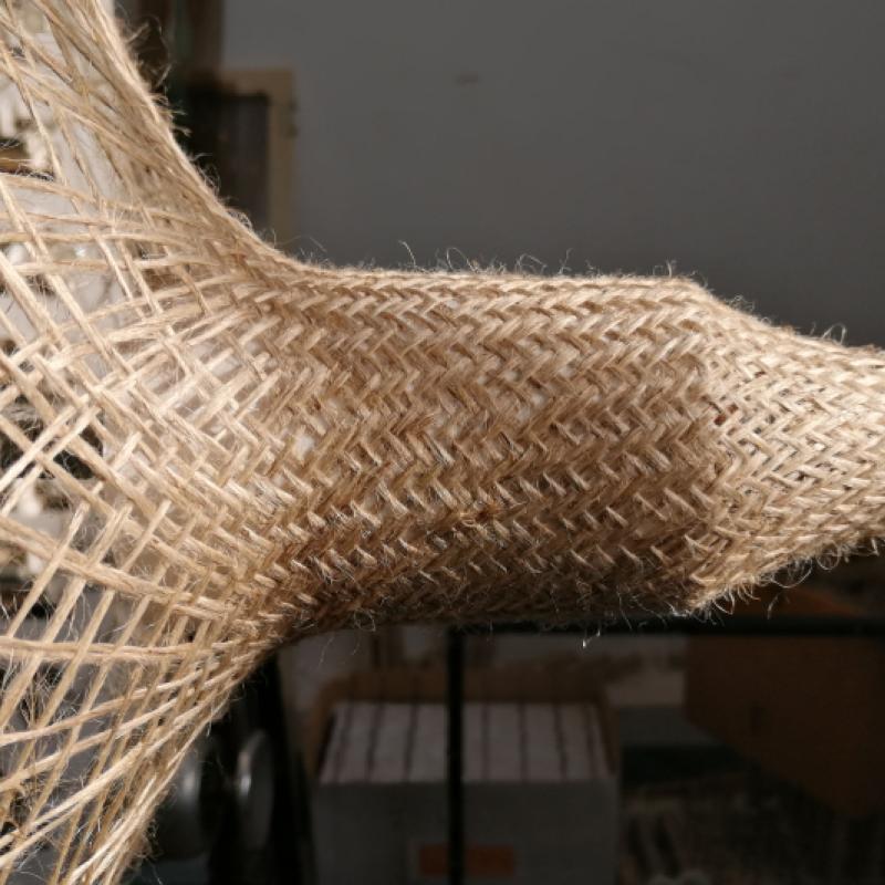 Braiding of hemp roving.